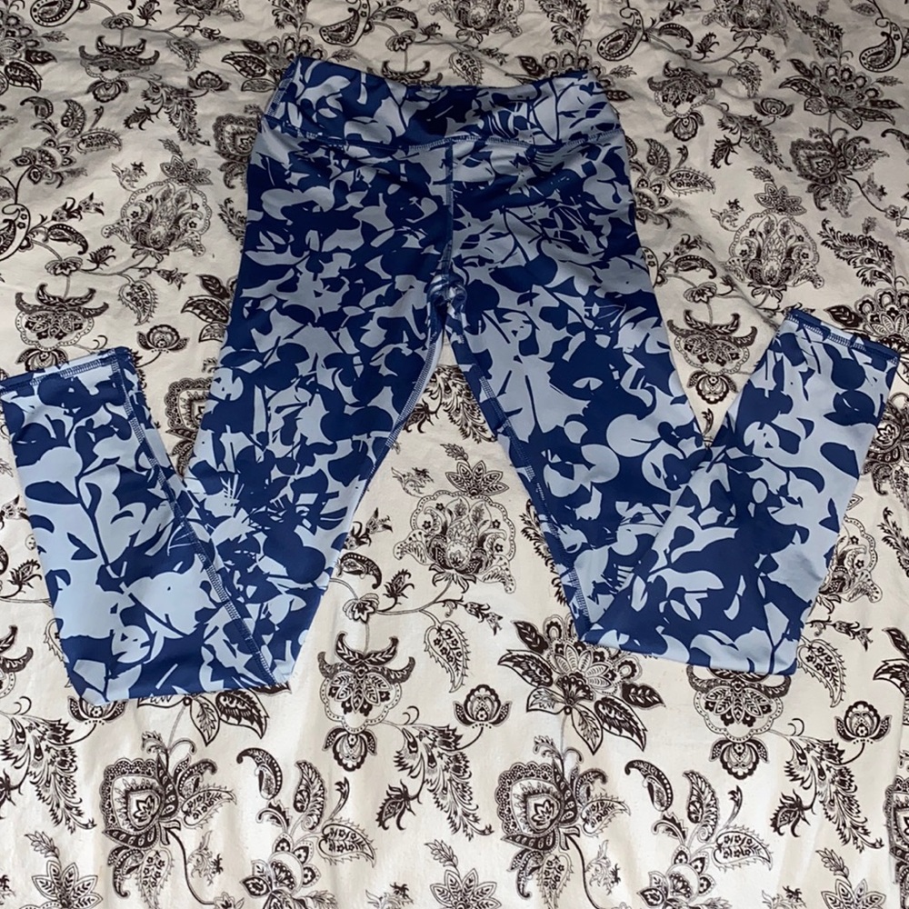 Selling Zella leggings size XL (14/16) color blue